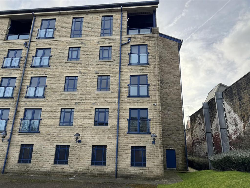 Block 3 side aspect