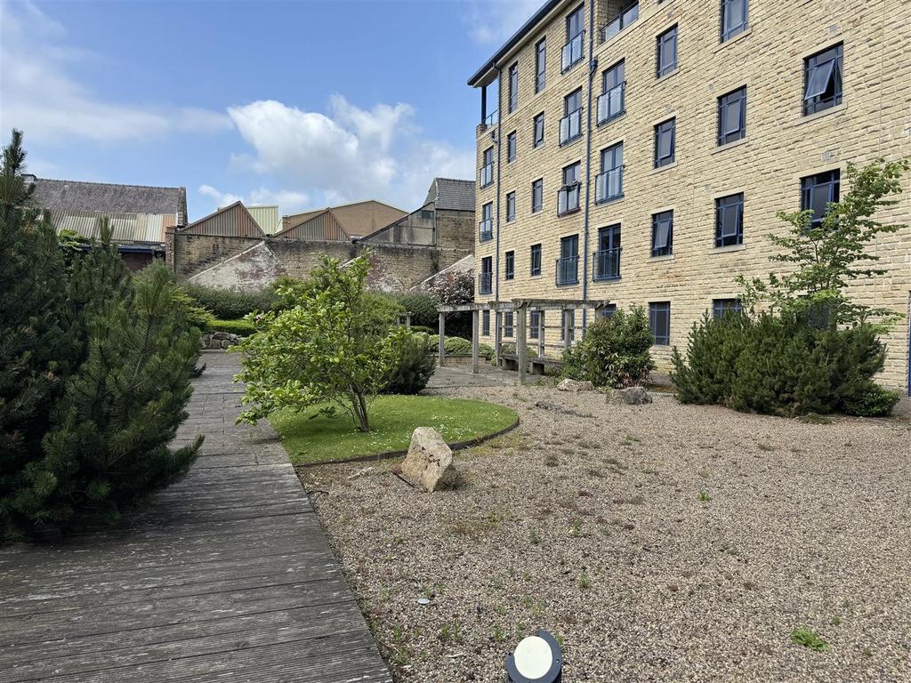 Communal gardens