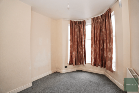 2 bedroom ground floor flat for sale, Northbrook Road, ILFORD, IG1