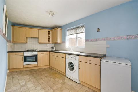 72 Berry Way, Andover, SP10 3XS