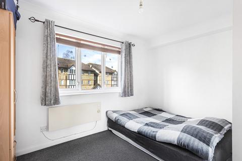 67 Varsity Drive, Twickenham, TW1 1AH