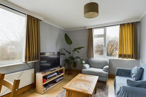 2 bedroom apartment for sale, Bethnal Green Road, London E2