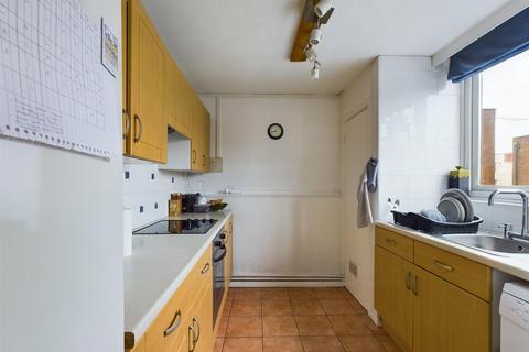 2 bedroom apartment for sale, Bethnal Green Road, London E2