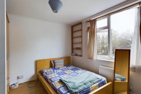 2 bedroom apartment for sale, Bethnal Green Road, London E2