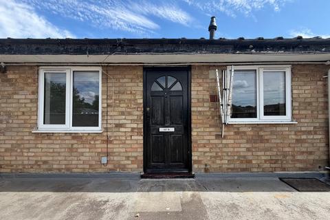 2 bedroom apartment to rent, Burwell Drive, Witney OX28