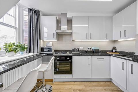 1 bedroom flat to rent, Addison Gardens, London W14