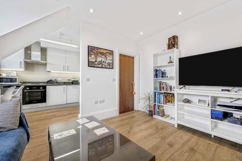 1 bedroom flat to rent, Addison Gardens, London W14