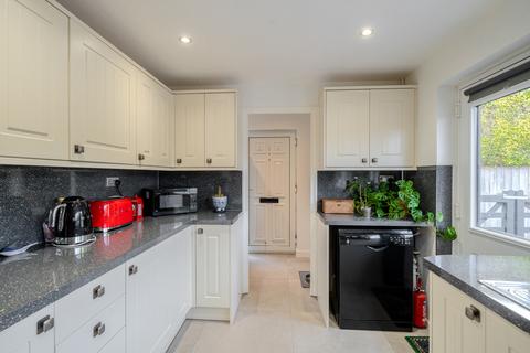 10 Wyebank Crescent, Tutshill, Chepstow, NP16 7ES