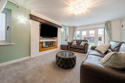 5 bedroom detached house for sale, Redthorn Way, Claypole, Newark, Nottinghamshire, NG23