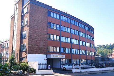 2 bedroom flat to rent, Baldwin House, Gayton Road, Harrow