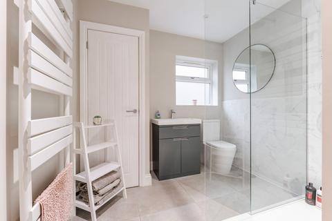 13 Devon Avenue, Norwich, NR6 5BH