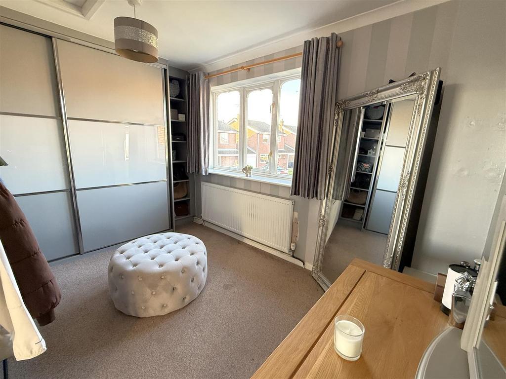 Dressing room/bedroom 5