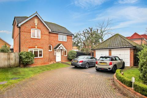 4 bedroom detached house for sale, Round Grove, Shirley