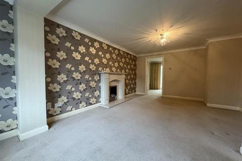 4 bedroom detached house to rent, 19 Raglan Avenue, Perton