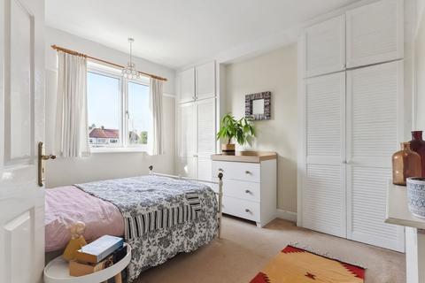 37 Stoughton Avenue, Sutton, SM3 8PH