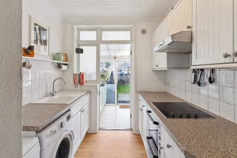 37 Stoughton Avenue, Sutton, SM3 8PH