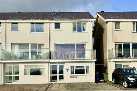 4 bedroom townhouse for sale, Victoria Parade, Pwllheli