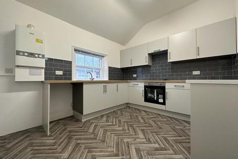 2 bedroom flat to rent, Queens Place, Hove