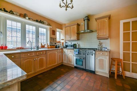 3 bedroom detached house for sale, Malden Road, New Malden, KT3