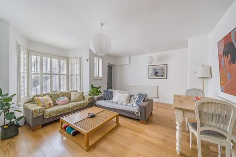 2 bedroom flat for sale, Northwood Road, Highgate