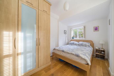 2 bedroom flat for sale, Northwood Road, Highgate