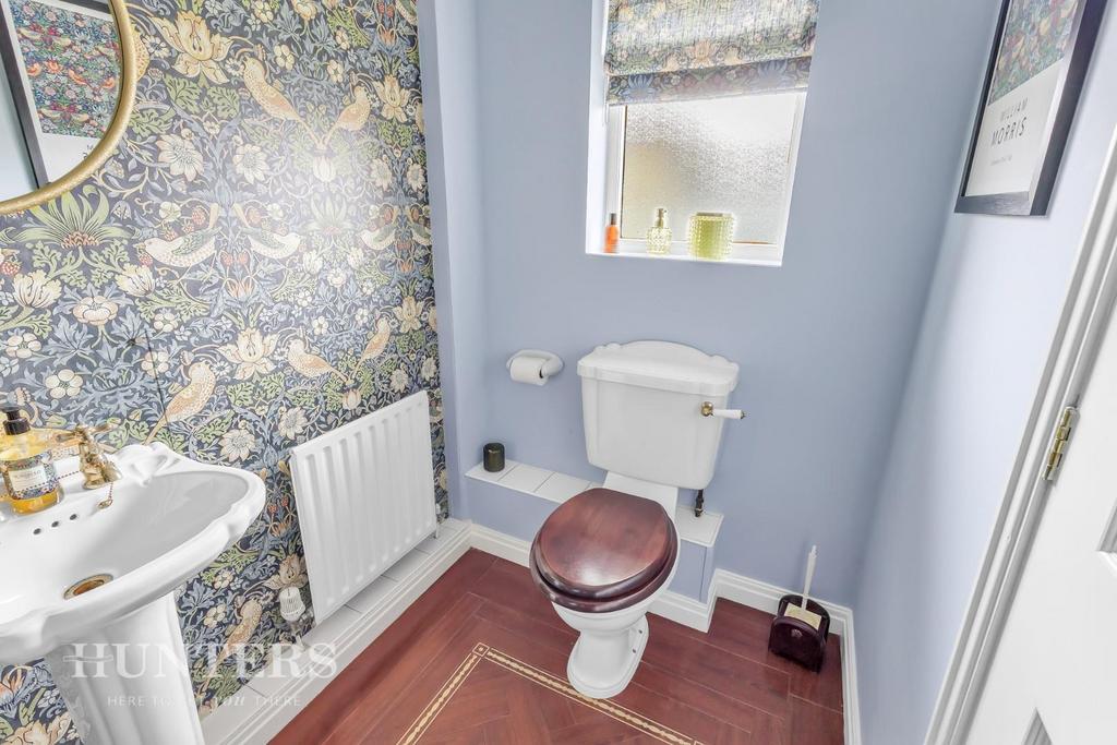 WC/Cloakroom