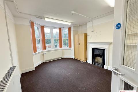 Property to rent, 95 Southend Road, Wickford, Essex