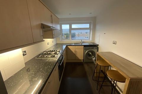 2 bedroom flat to rent, Copperfield, , Chigwell