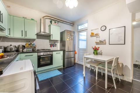 3 bedroom terraced house for sale, Harcourt Road, Stratford, London, E15