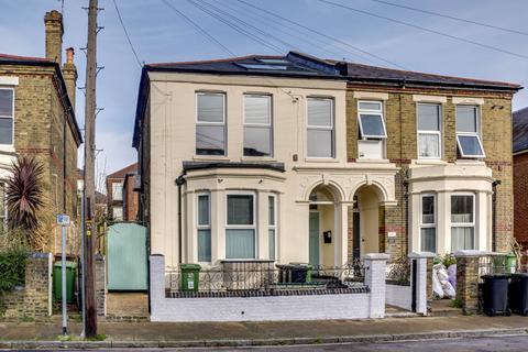 4 bedroom maisonette for sale, Stafford Road, Southsea