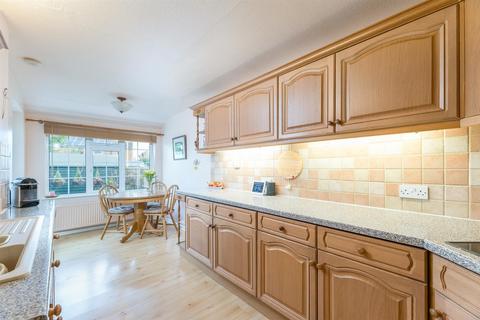 4 bedroom detached house for sale, Throstle Nest Close, Otley LS21