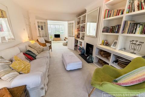 14 Dunstall Way, West Molesey, KT8 1PD