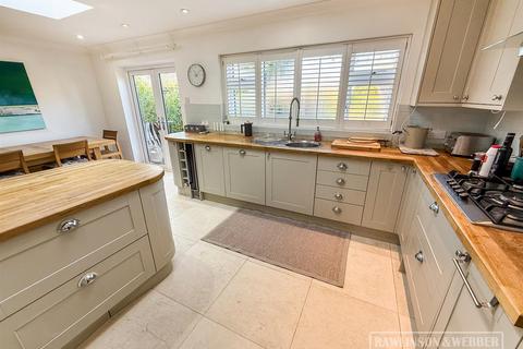 14 Dunstall Way, West Molesey, KT8 1PD