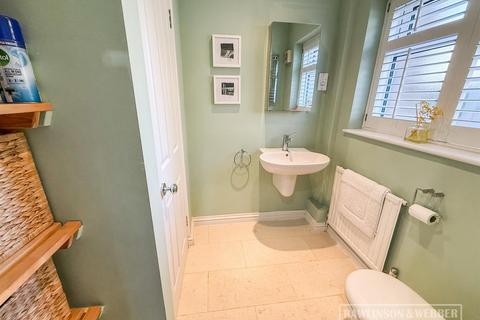 14 Dunstall Way, West Molesey, KT8 1PD