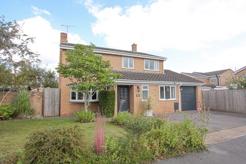 4 bedroom detached house for sale, Heathcote Avenue, Banbury