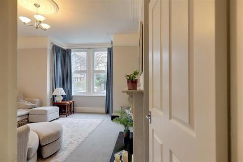 29 Belsize Road, Worthing, BN11 4RH