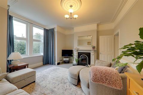 29 Belsize Road, Worthing, BN11 4RH