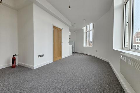 1 bedroom flat to rent, Crabbery Street , ST16 2BG