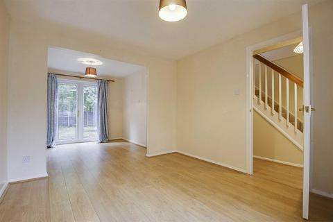 3 bedroom semi-detached house to rent, Brayton Court, Shenley Lodge