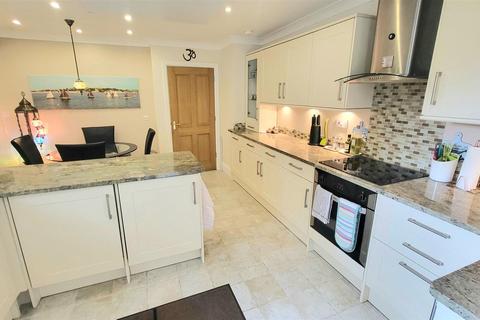 3 bedroom detached house for sale, 18 Parc Bron Y Graig, Harlech