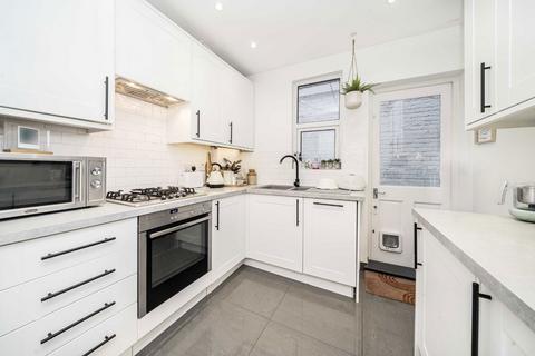 2 bedroom flat for sale, Ashburnham Road, London NW10