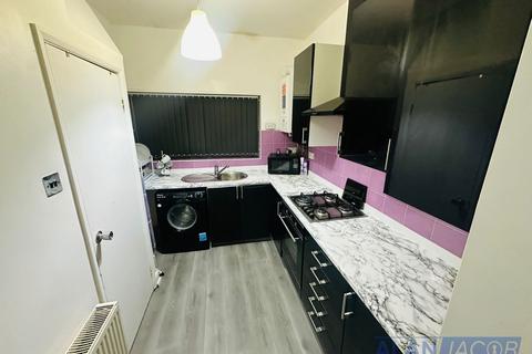 1 bedroom flat to rent, Hampton Road, Ilford IG1