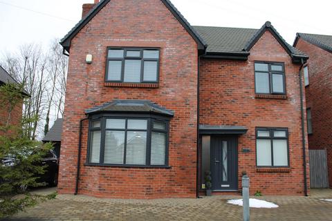 5 bedroom detached house to rent, Water Tower Drive, Prescot, Merseyside