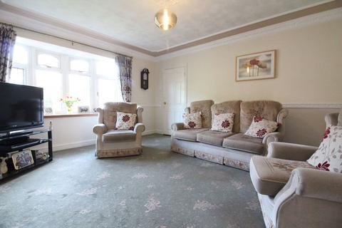 3 bedroom detached house for sale, Maidstone Drive, Stourbridge DY8