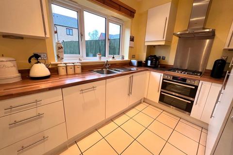 6 Austen Close, Northampton, NN5 4WF