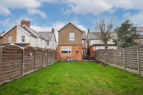 4 bedroom detached house to rent, Wootton Road, Gaywood, PE30