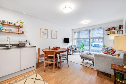 1 bedroom flat for sale, Mildmay Avenue, Islington