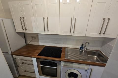 1 bedroom house to rent, Cumnor Road, Bournemouth