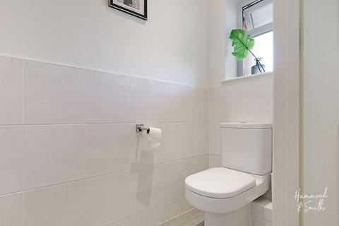 3 bedroom semi-detached house for sale, Upland Road, Epping CM16