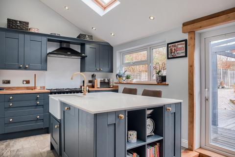 4 bedroom semi-detached house for sale, Worcester Road Malvern, Worcestershire, WR14 1BD